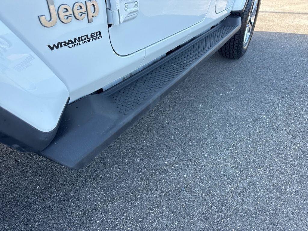 2020 Jeep Wrangler Unlimited Sahara - Photo 15