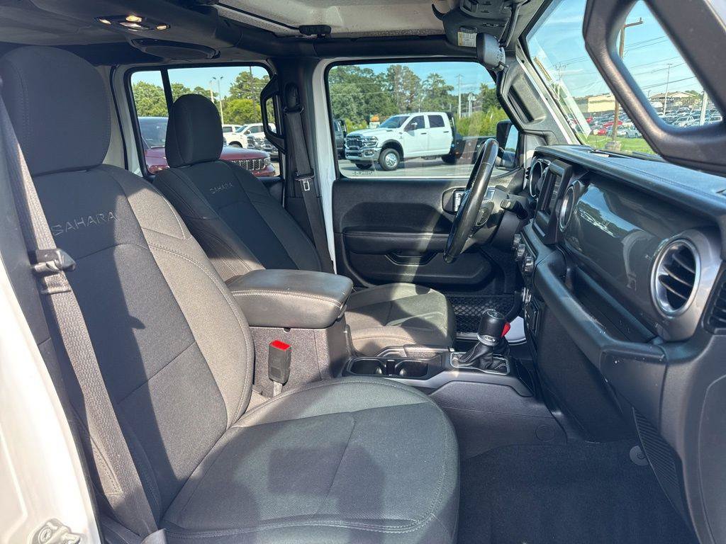 2020 Jeep Wrangler Unlimited Sahara - Photo 25