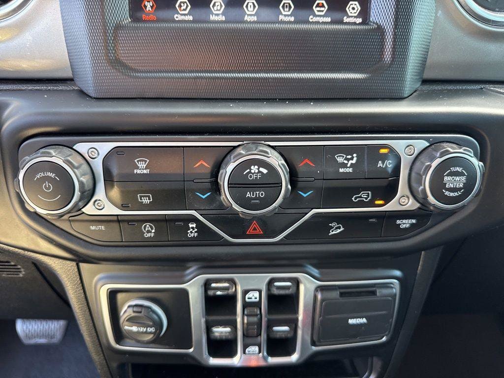 2020 Jeep Wrangler Unlimited Sahara - Photo 35