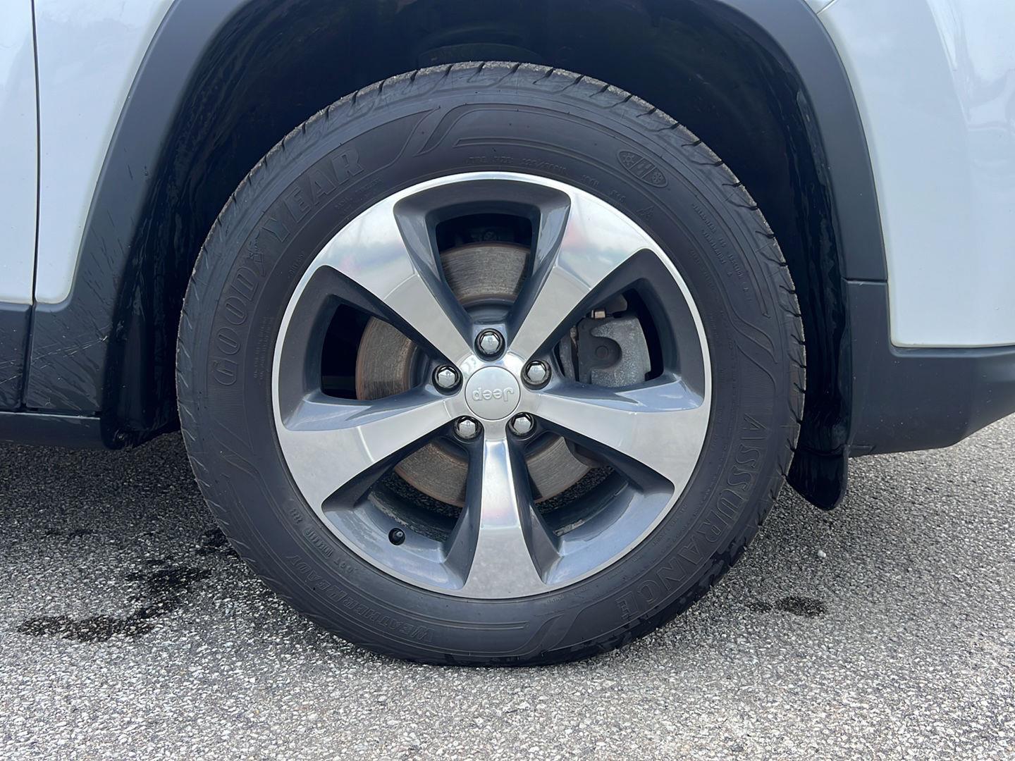 Used 2019 Jeep Cherokee Limited with VIN 1C4PJMDN6KD142633 for sale in Greenville, PA