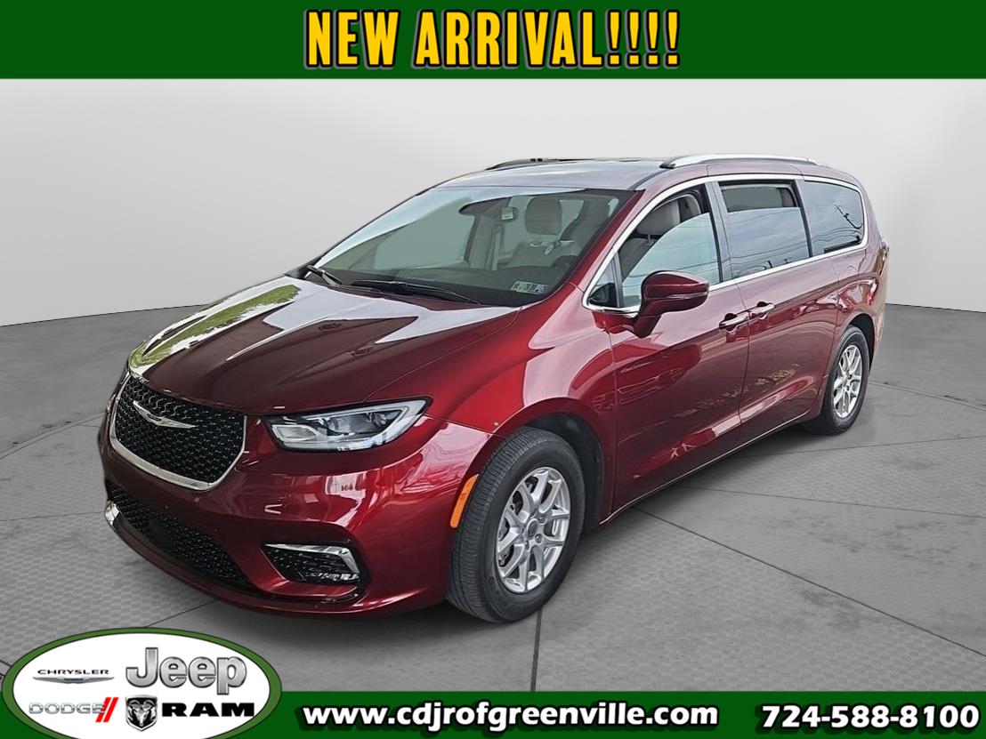2021 Chrysler Pacifica Touring L's photo