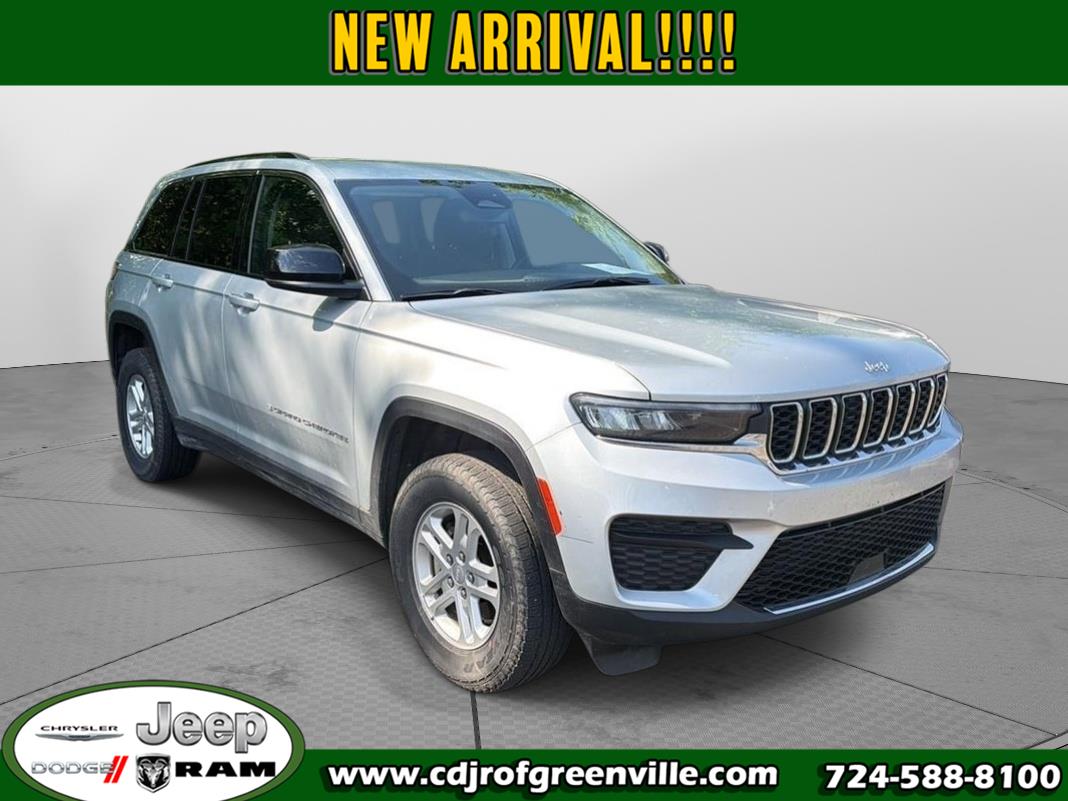 2023 Jeep Grand Cherokee Laredo 4x4's photo