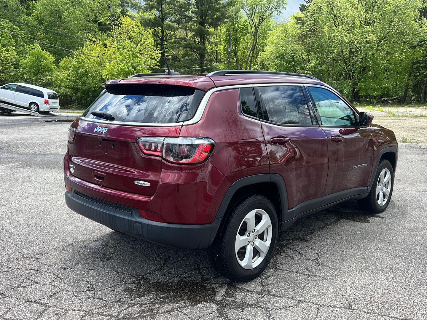 2021 Jeep Compass North Edition photo 3