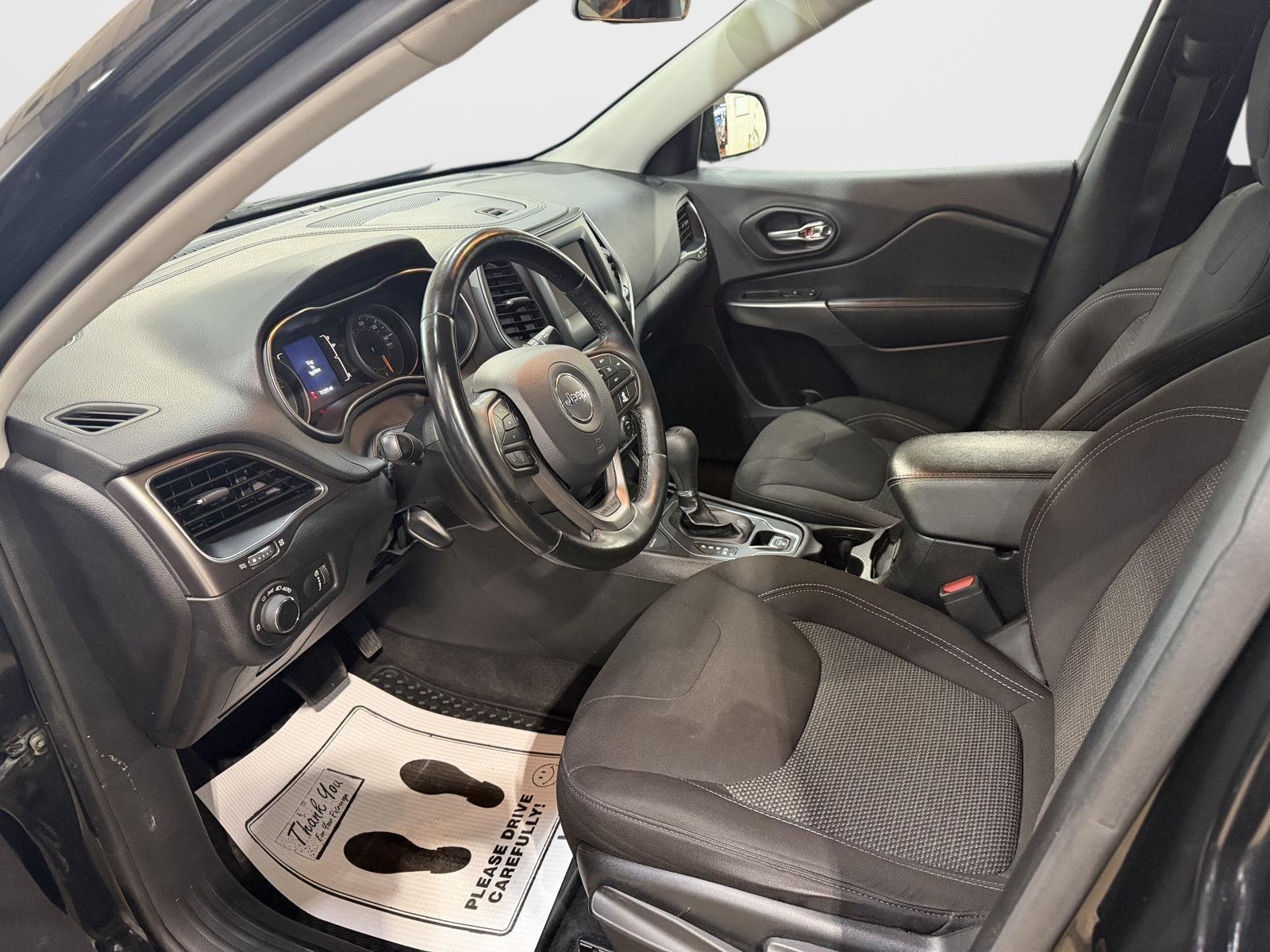Used 2020 Jeep Cherokee Latitude with VIN 1C4PJMCB3LD534557 for sale in Greenville, PA