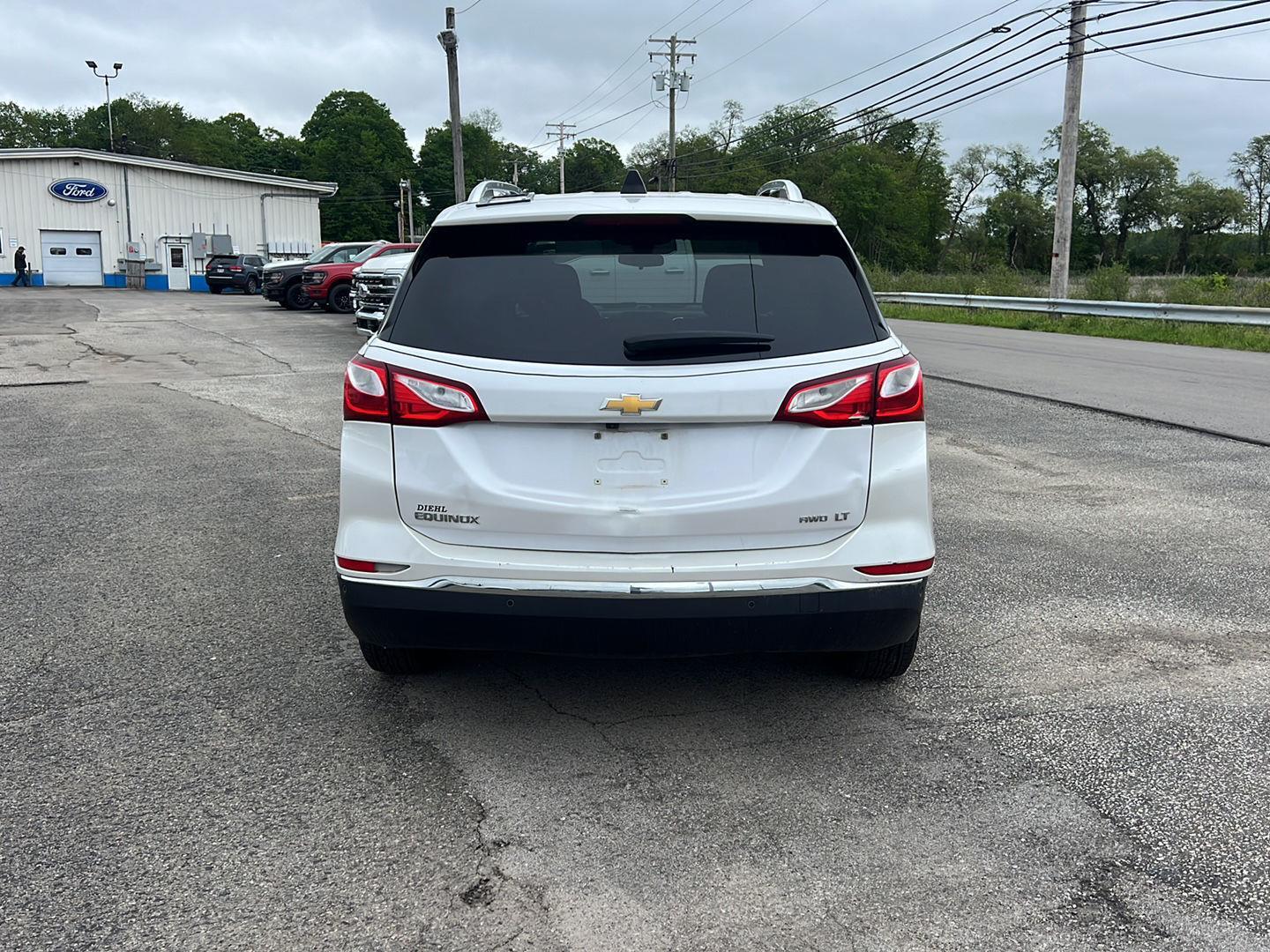 2020 Chevrolet Equinox LT photo 3