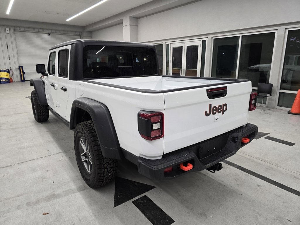 New 2025 Jeep Gladiator MOJAVE 4X4 Pickup