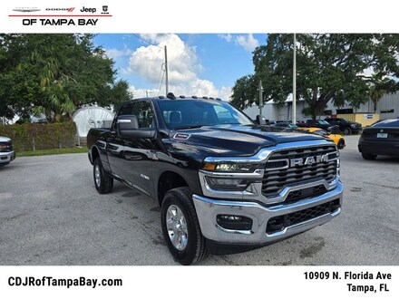 2025 Ram 3500 BIG HORN CREW CAB 4X4 6'4 BOX Pickup