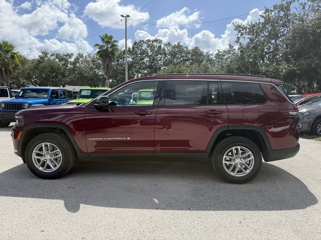 New 2025 Jeep Grand Cherokee L LAREDO X 4X4 Sport Utility