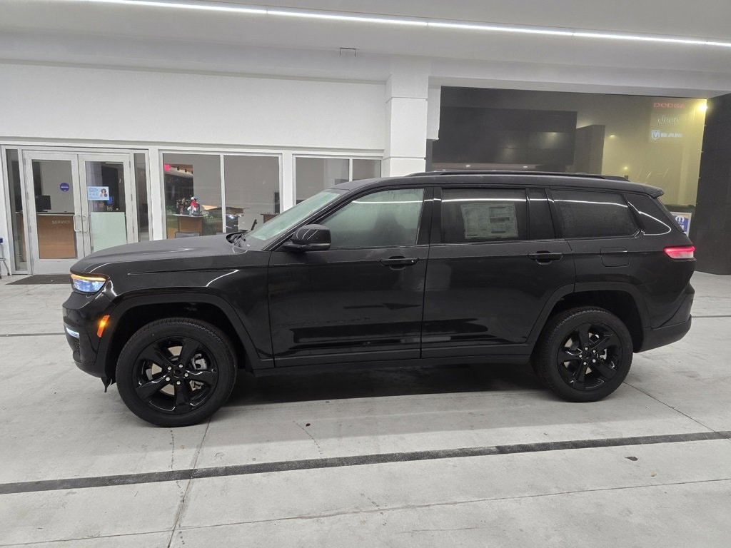 New 2025 Jeep Grand Cherokee L LIMITED 4X4 Sport Utility