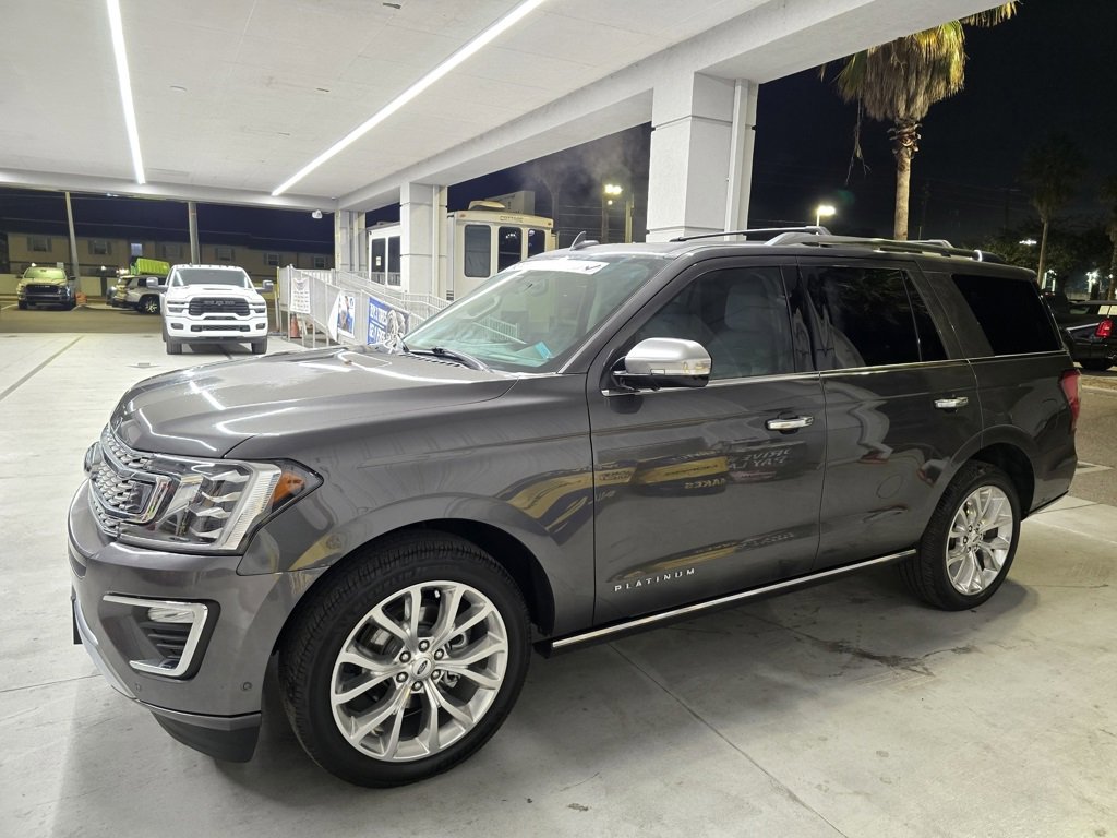 2019 Ford Expedition Platinum photo 3