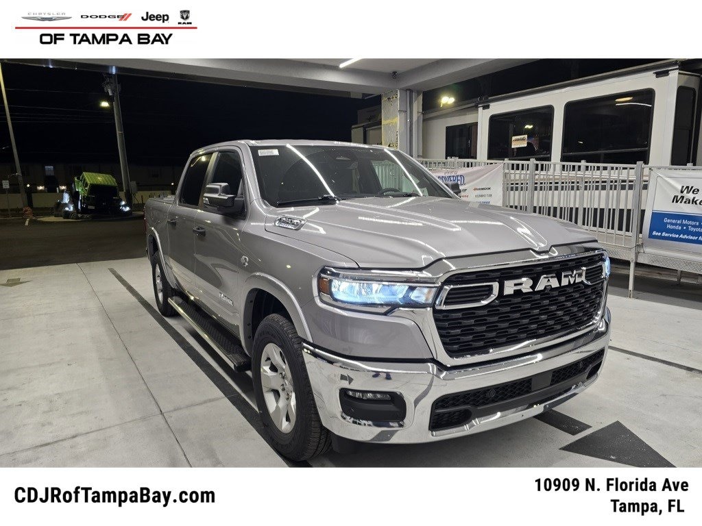 New 2026 Ram 1500 BIG HORN CREW CAB 4X4 5'7 BOX Pickup