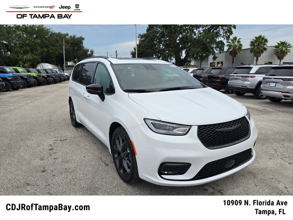 2026 Chrysler Pacifica