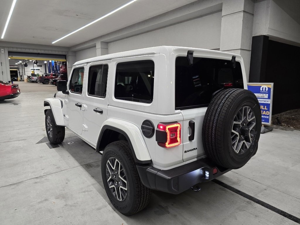 New 2025 Jeep Wrangler 4-DOOR SAHARA Sport Utility