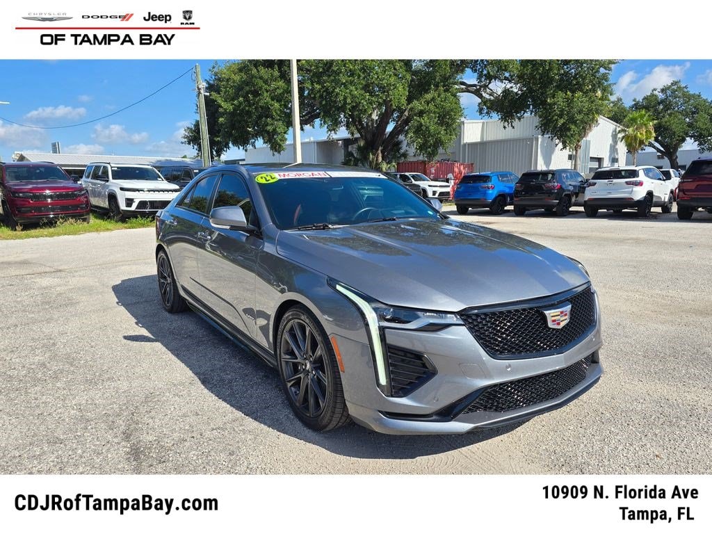 2022 Cadillac CT4 V-Series's photo