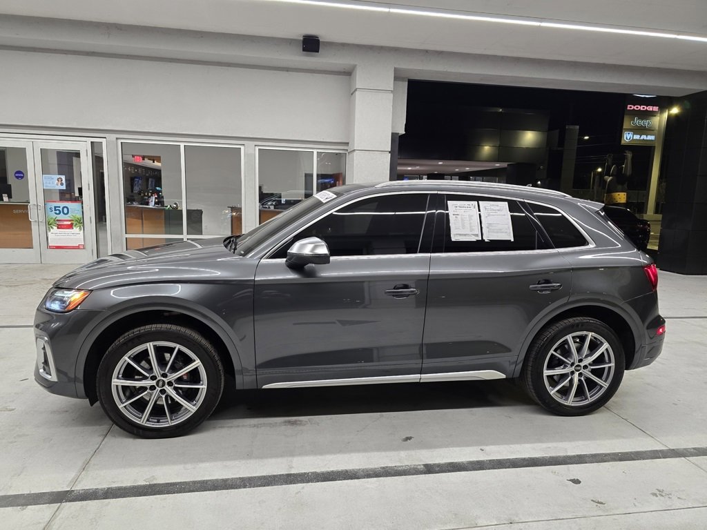 2022 Audi SQ5 Premium photo 2
