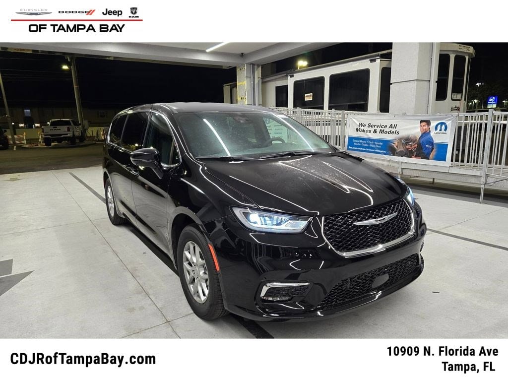 2026 Chrysler Pacifica