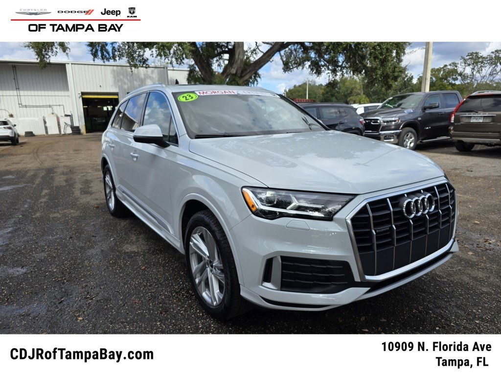 2023 Audi Q7 Premium's photo