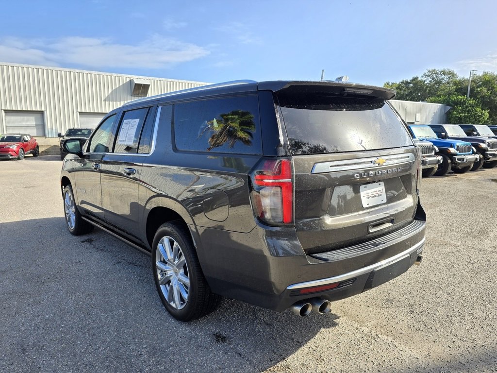 2021 Chevrolet Suburban High Country photo 4