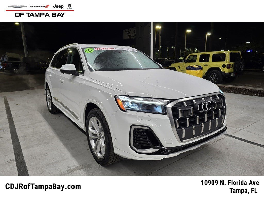 2025 Audi Q7 Premium Plus's photo