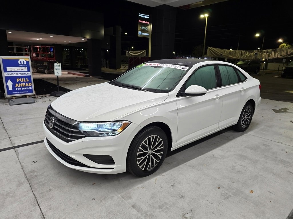 Used 2021 Volkswagen Jetta SE SE Auto