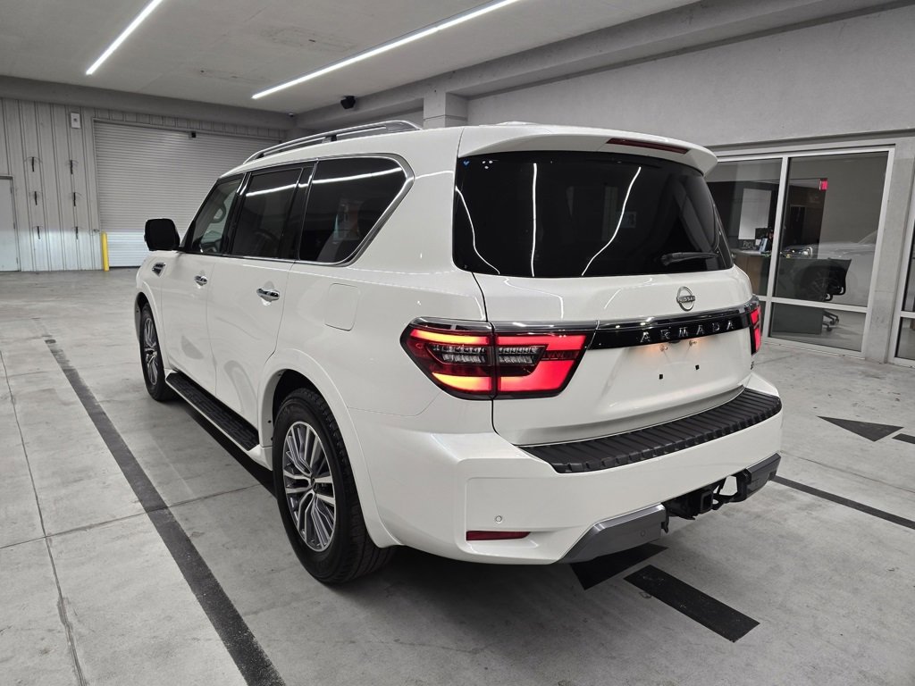 2023 Nissan Armada SL photo 4