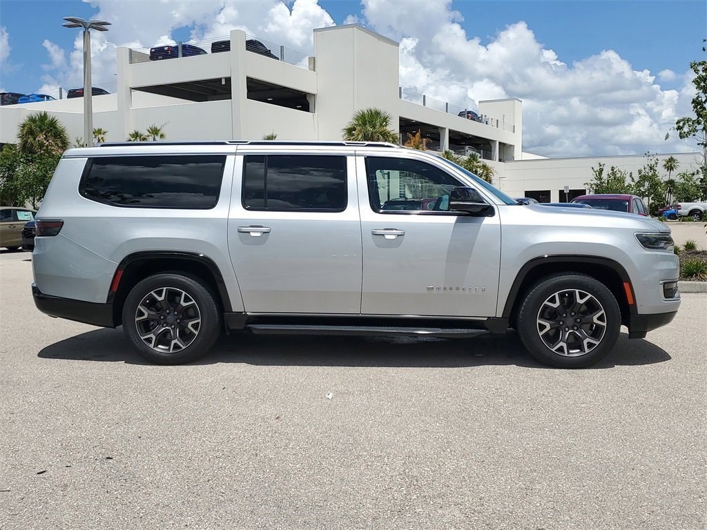 Used 2023 Jeep Wagoneer L Series III Series III 4x4