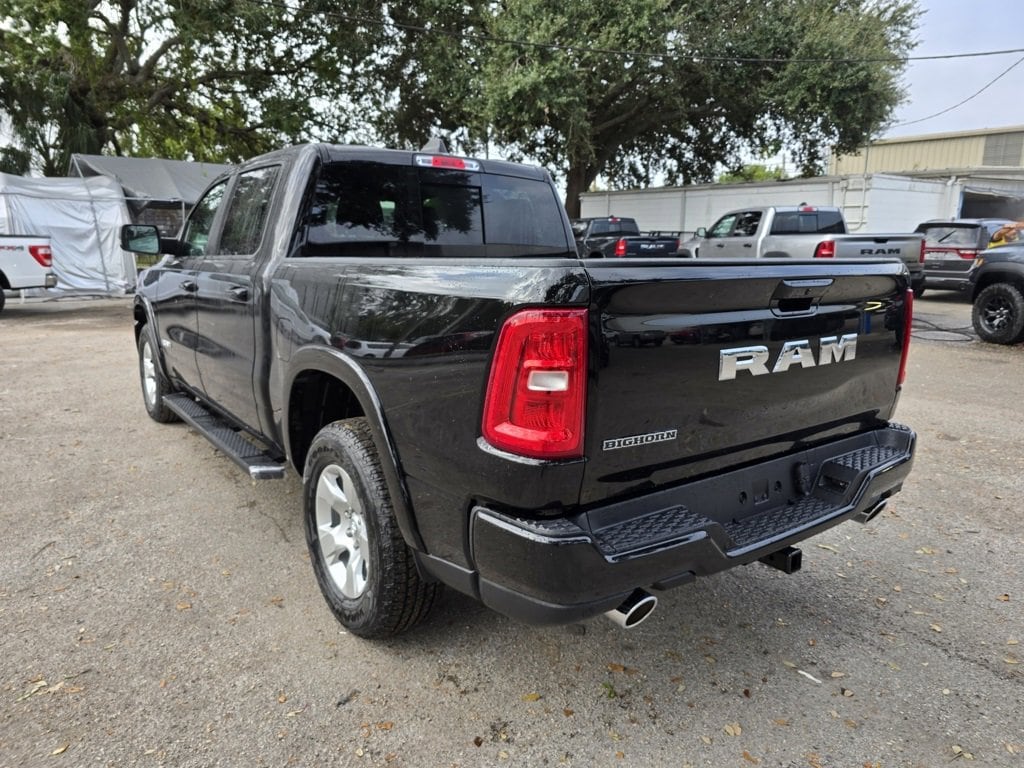 New 2026 Ram 1500 BIG HORN CREW CAB 4X2 5'7 BOX Pickup