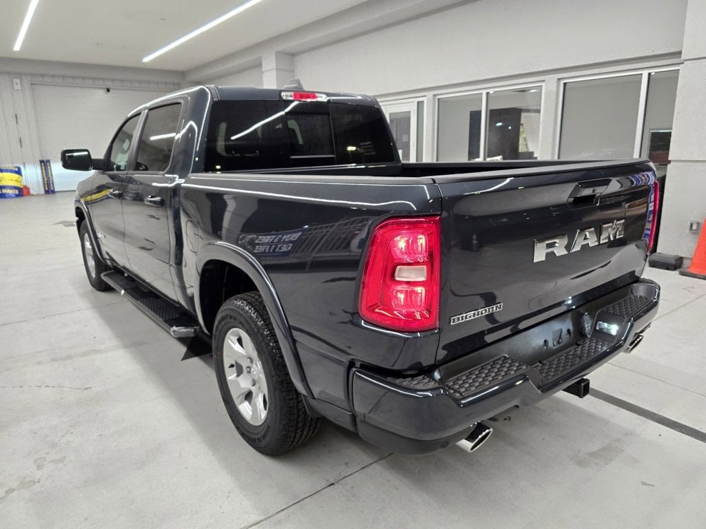 New 2026 Ram 1500 BIG HORN CREW CAB 4X2 5'7 BOX Pickup
