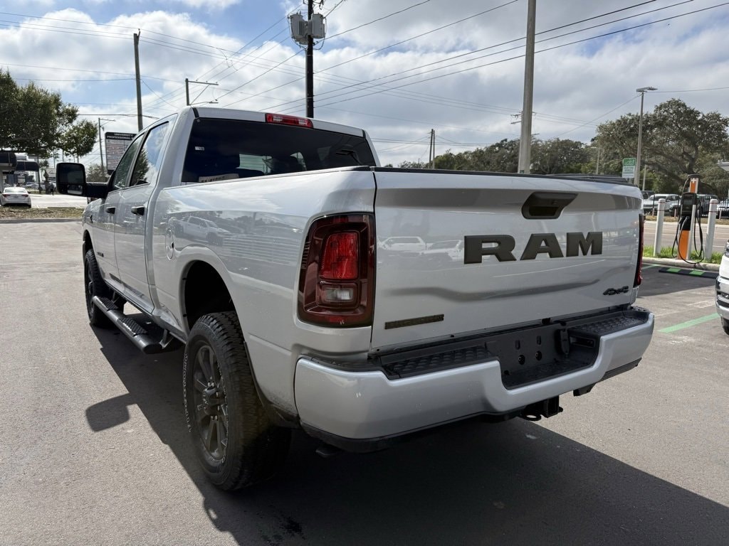 New 2026 Ram 2500 BIG HORN CREW CAB 4X4 6'4 BOX Pickup