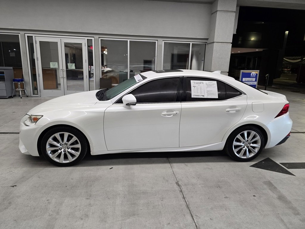 2015 Lexus IS 250 photo 3