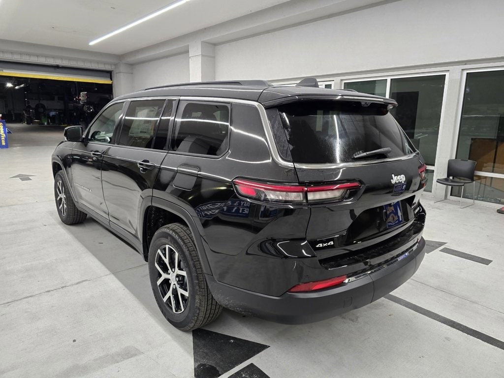 New 2025 Jeep Grand Cherokee L LIMITED 4X4 Sport Utility
