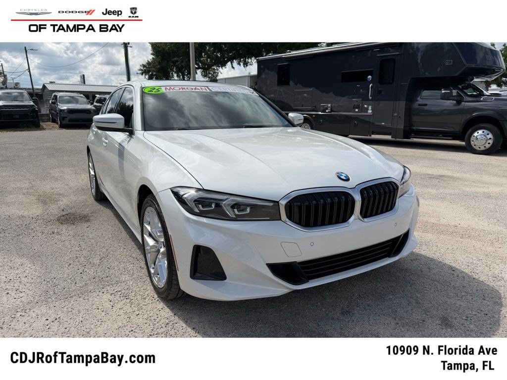 2025 BMW 3 Series 330i Sedan's photo