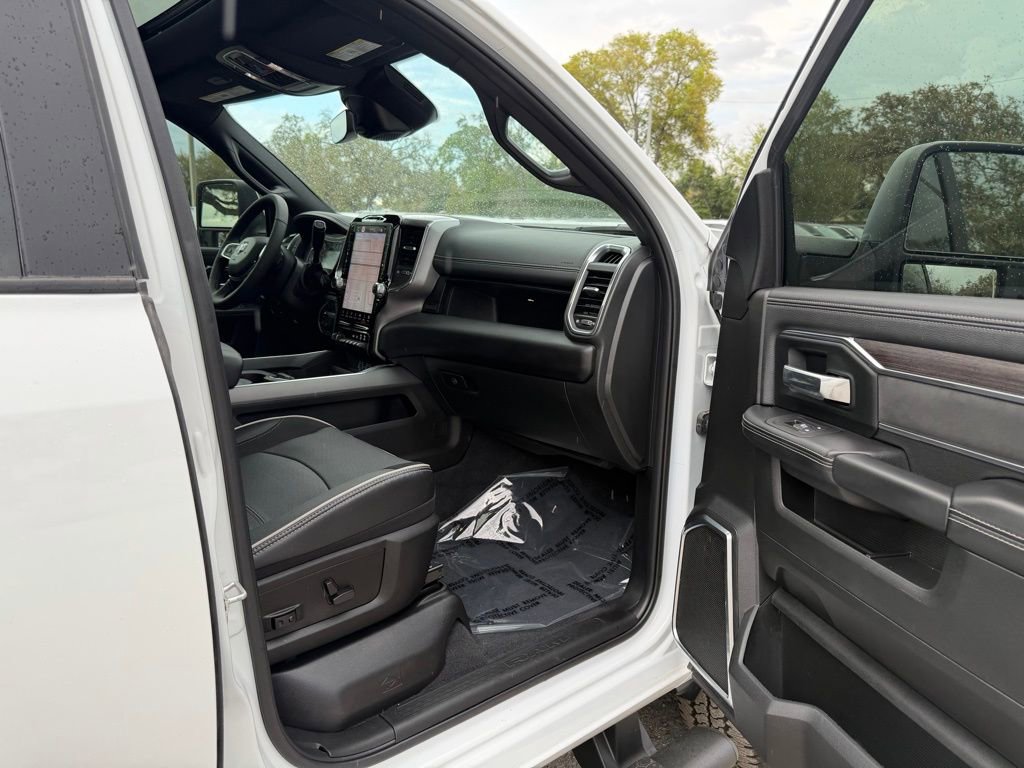 2025 RAM 2500 Laramie - Photo 34