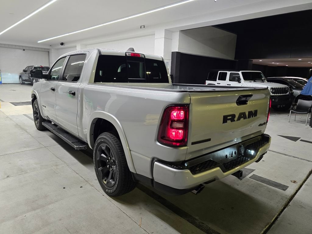 New 2026 Ram 1500 BIG HORN CREW CAB 4X4 5'7 BOX Pickup