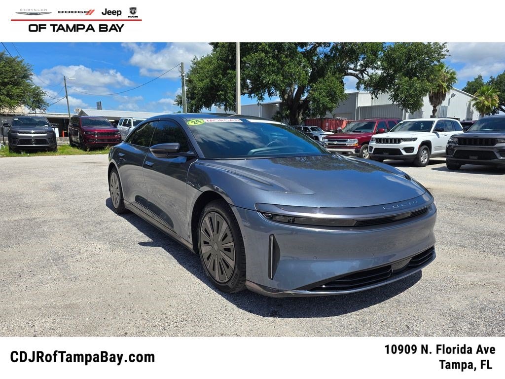 2024 Lucid Air Pure's photo