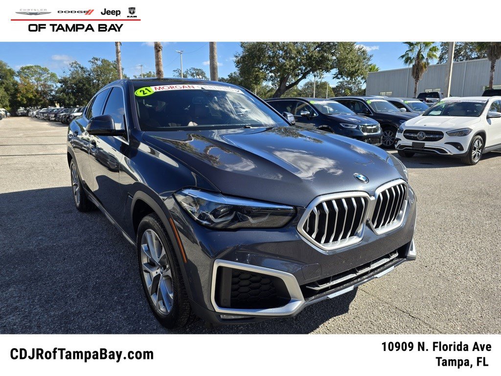 2021 BMW X6 40i's photo