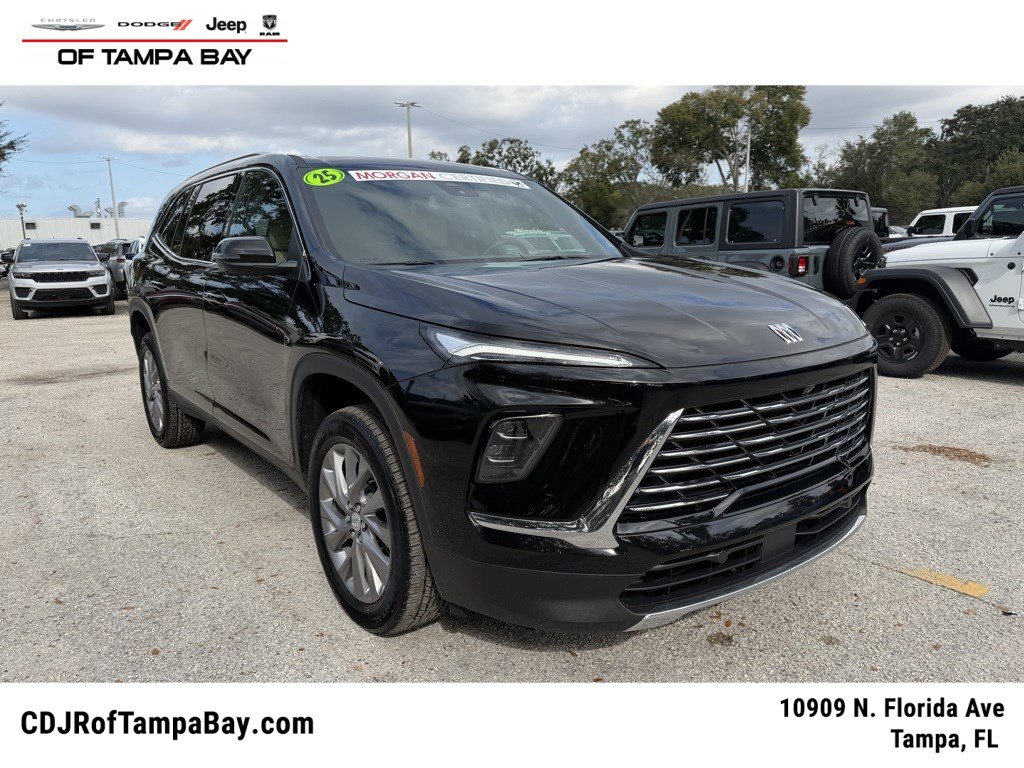 2025 Buick Enclave Preferred's photo