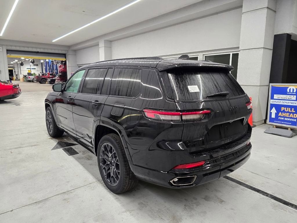 New 2025 Jeep Grand Cherokee L L SUMMIT RESERVE 4X4 Sport Utility
