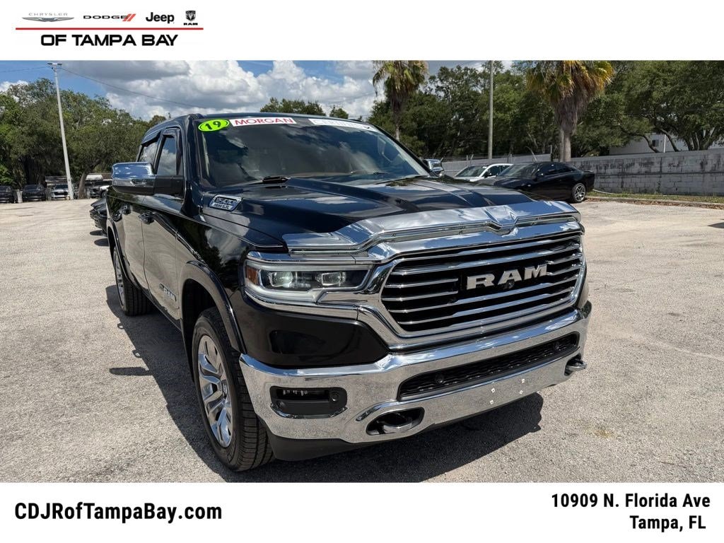 2019 RAM 1500 Longhorn Crew Cab 5'7's photo