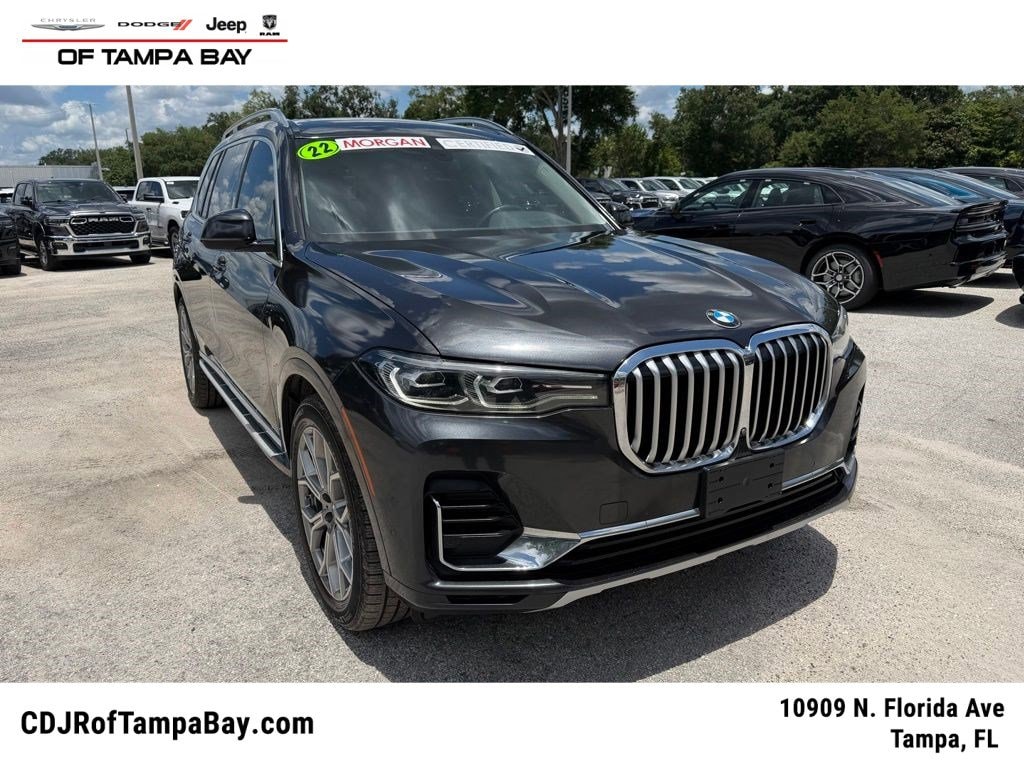 2022 BMW X7 xDrive40i's photo