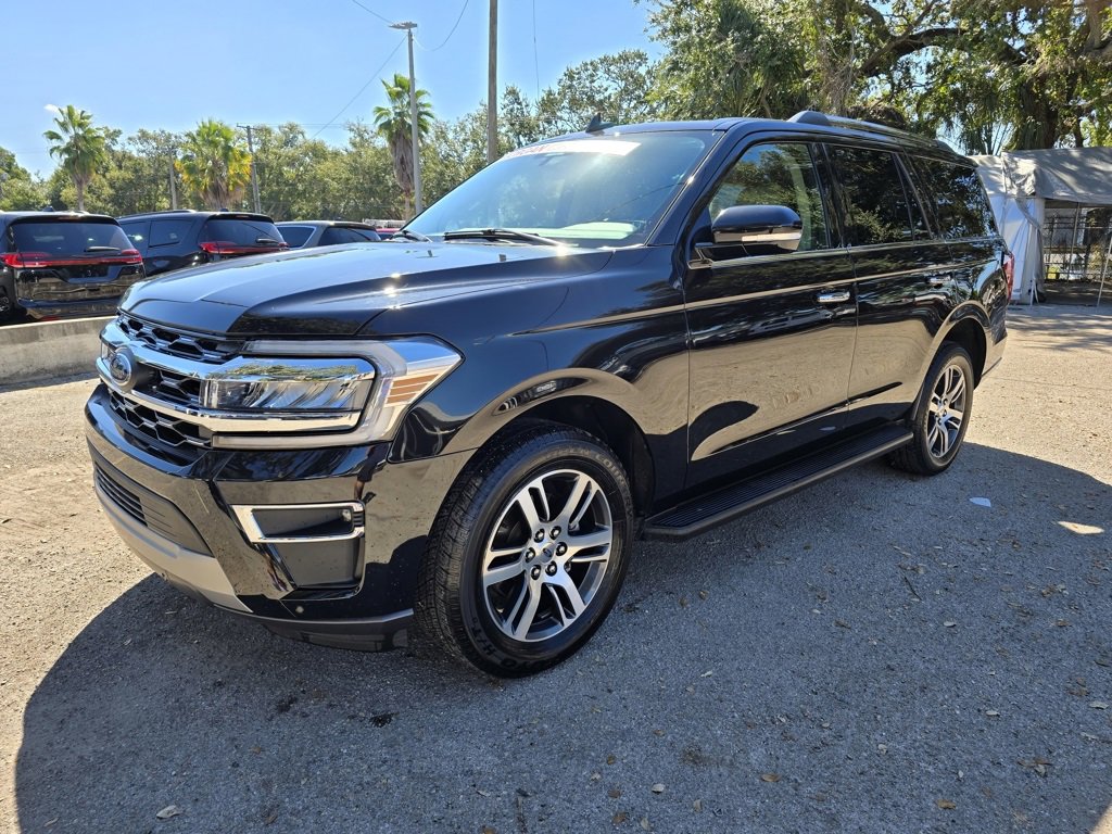2024 Ford Expedition Limited photo 2