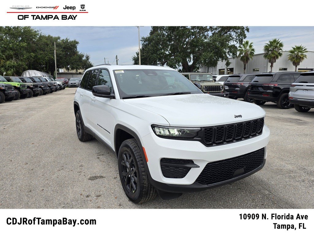 2025 Jeep Grand Cherokee Altitude's photo