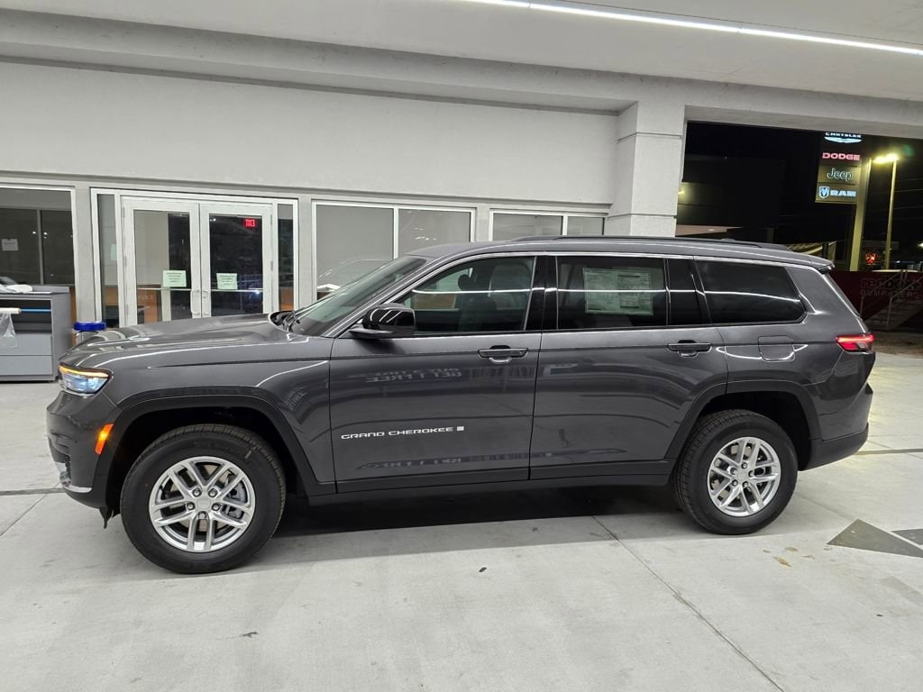 New 2025 Jeep Grand Cherokee L LAREDO X 4X4 Sport Utility