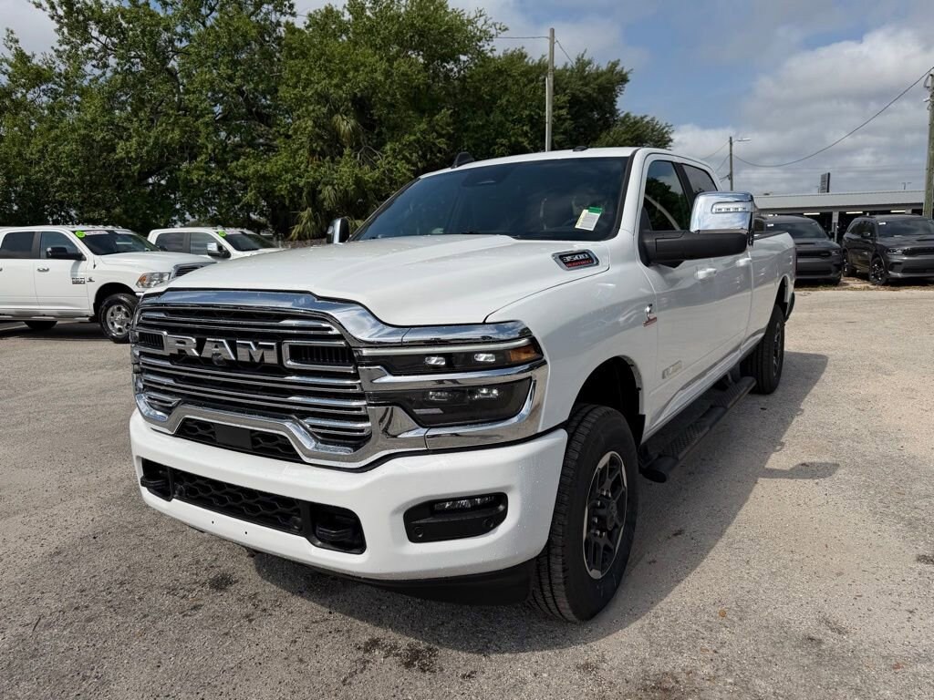 New 2026 Ram 3500 LARAMIE CREW CAB 4X4 8' BOX Pickup