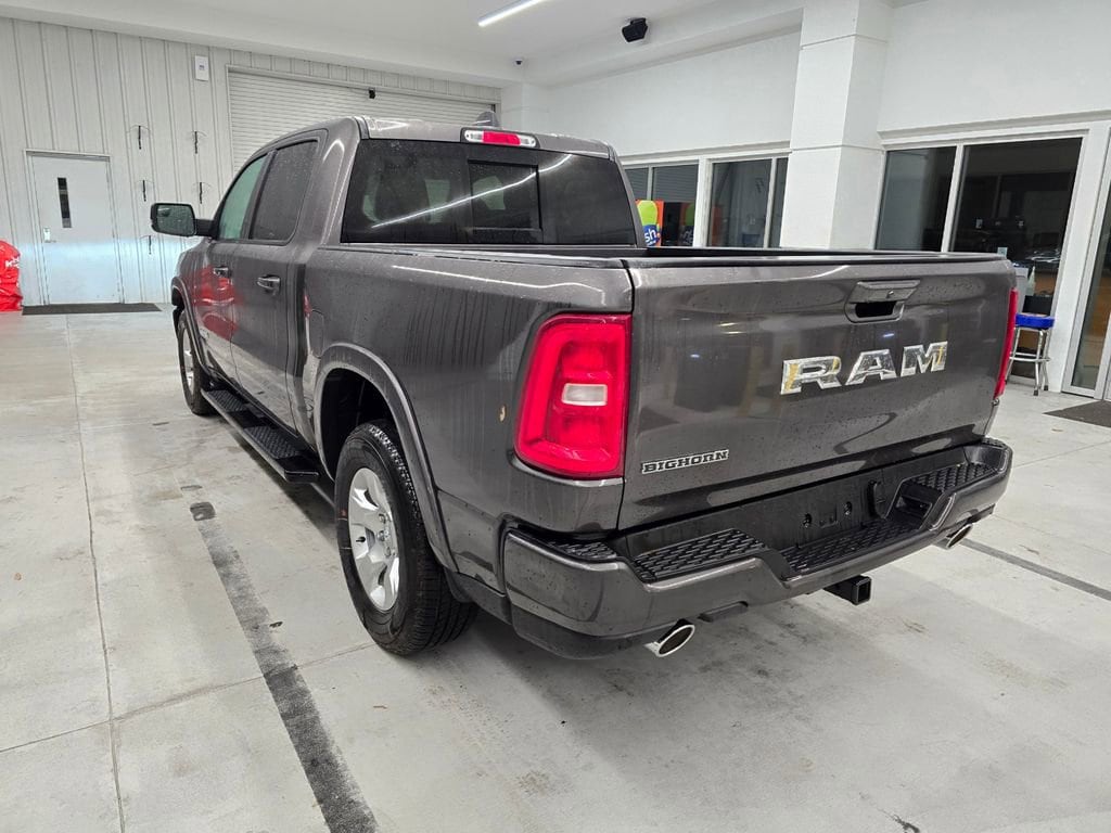New 2026 Ram 1500 BIG HORN CREW CAB 4X2 5'7 BOX Pickup