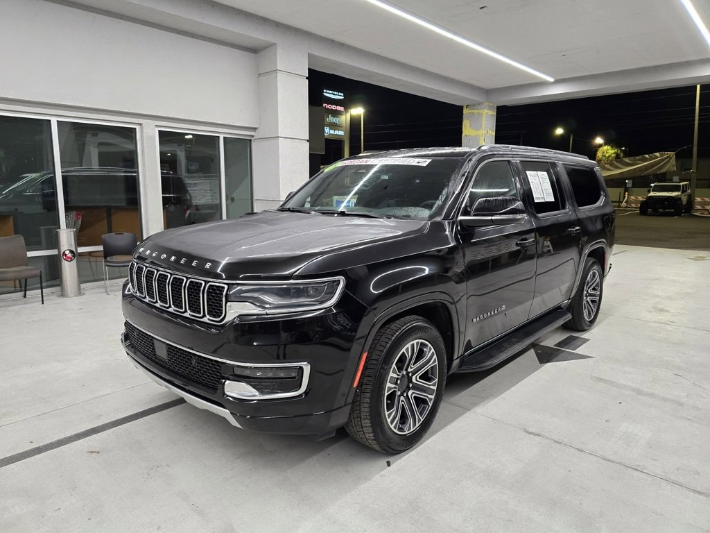2023 Jeep Wagoneer L Series II photo 2