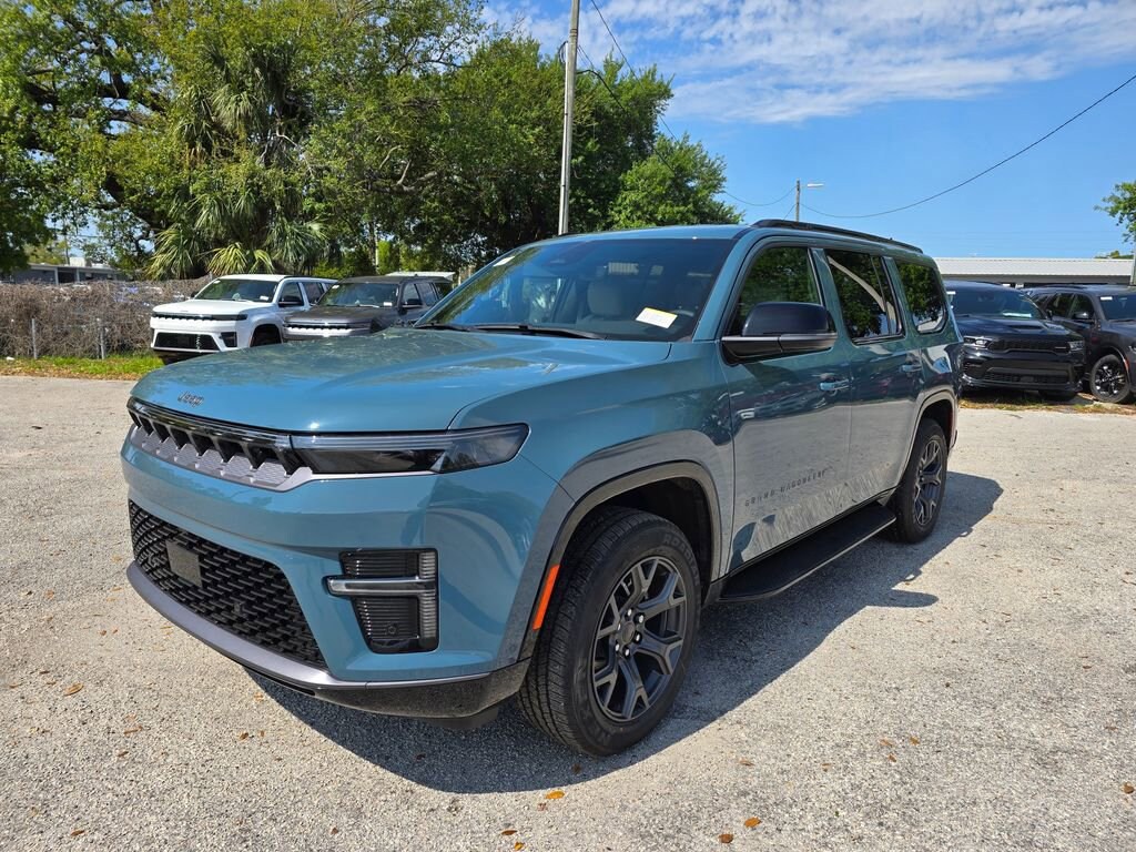 New 2026 Jeep Grand Wagoneer LIMITED ALTITUDE 4X4 Sport Utility