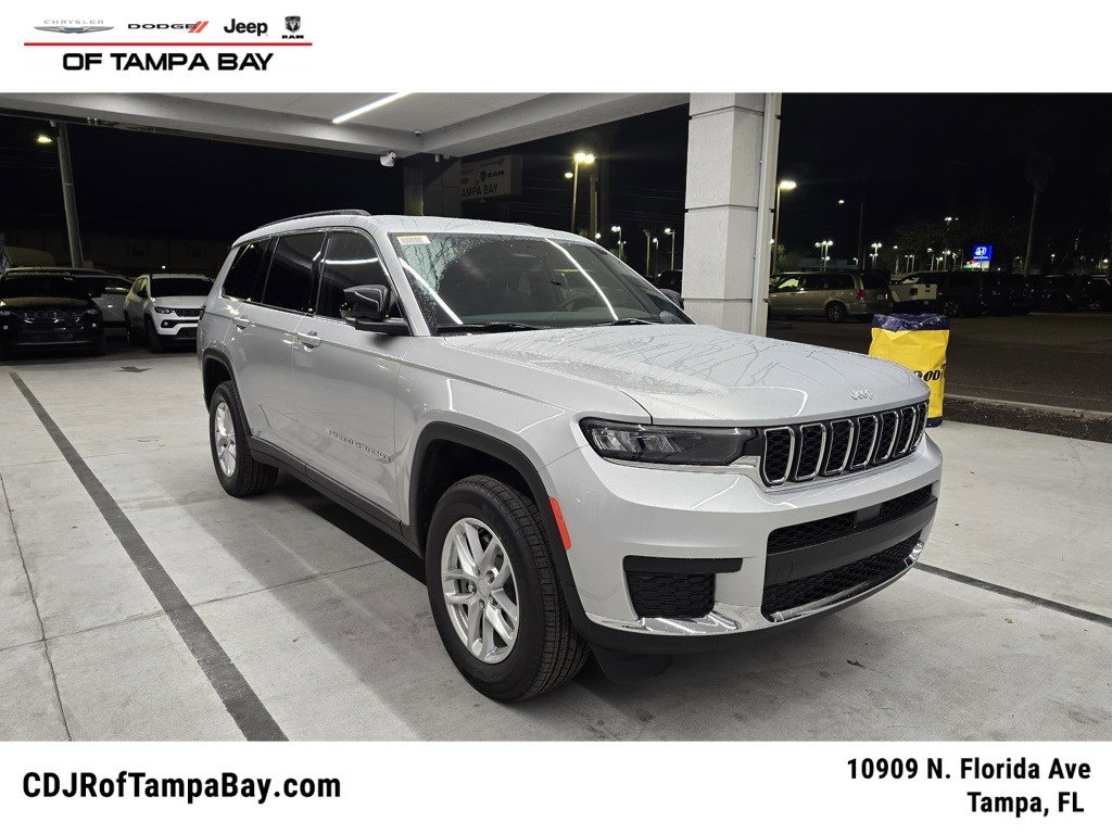 2025 Jeep Grand Cherokee L Laredo's photo