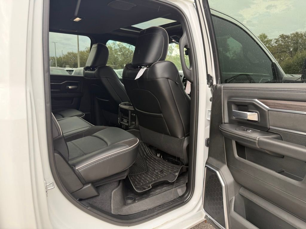 2025 RAM 2500 Laramie - Photo 35