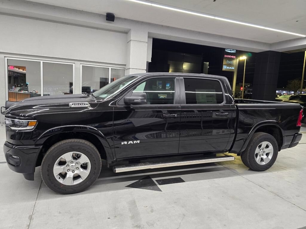 New 2026 Ram 1500 BIG HORN CREW CAB 4X2 5'7 BOX Pickup